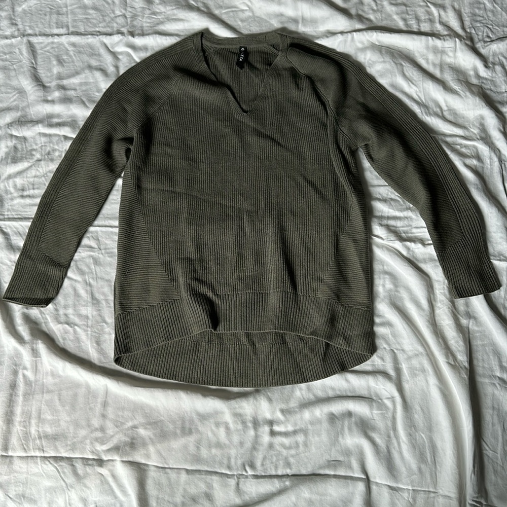 Athleta Sweater